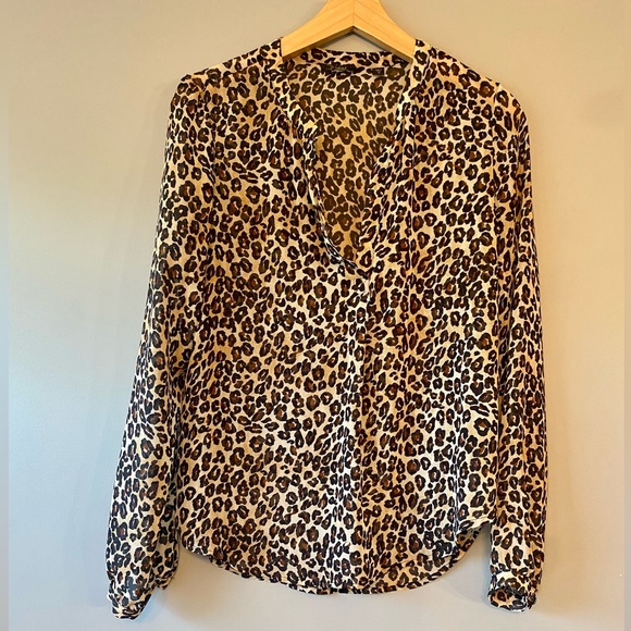 GUESS Medium Leopard Animal Pattern long sleeve blouse - Picture 2 of 7